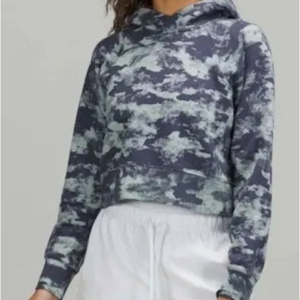 Lululemon camo crop hoodie